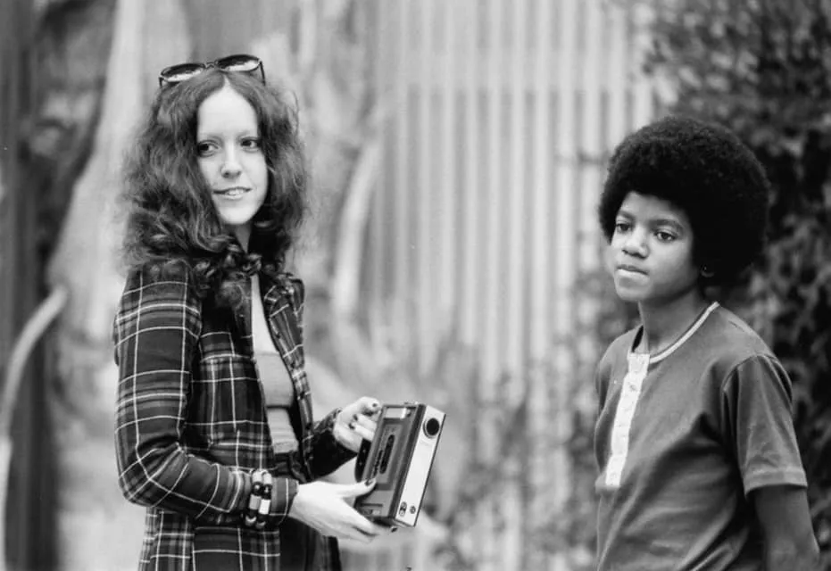 Lisa Robinson - Director