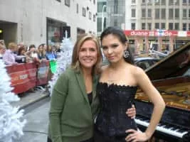 Lola Astanova - American pianist