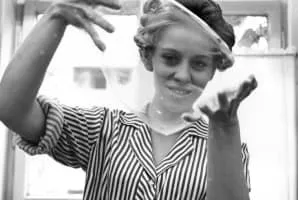 Love Affair, or the Case of the Missing Switchboard Operator - 1967 ‧ Drama/Political drama ‧ 1h 19m