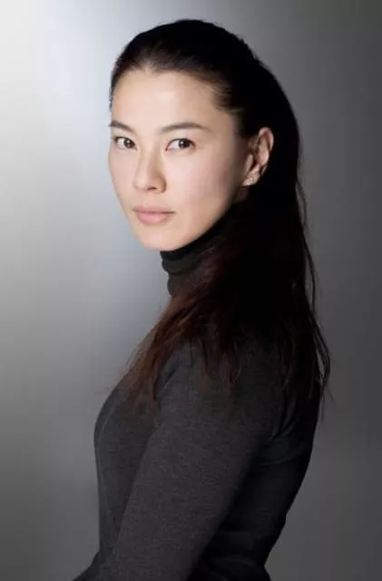 Makiko Esumi - Japanese model