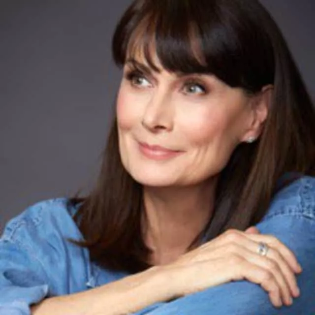 Mel Harris - American actress