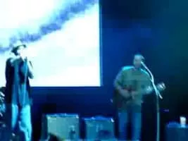 Merlo Podlewski - Bassist