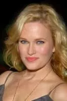 Nicholle Tom - American actress