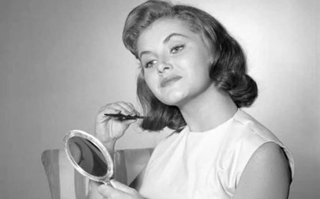 Noreen Corcoran - American actress