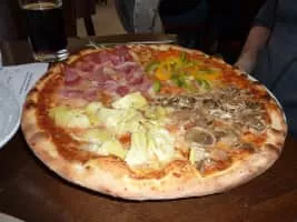 Pizza quattro stagioni - 