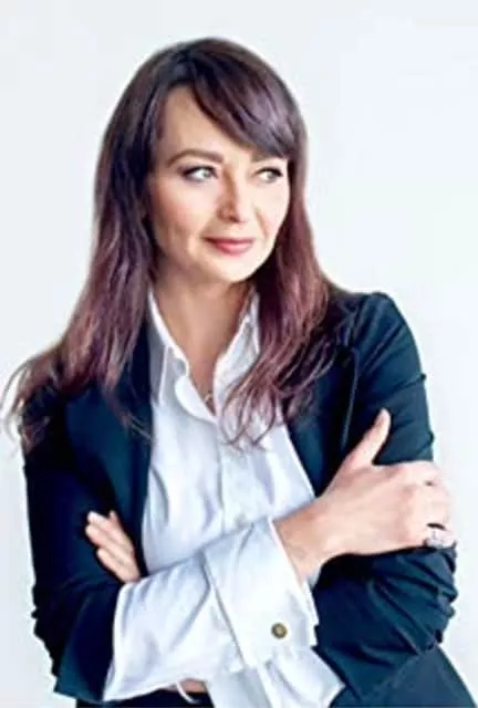 Sarah Strange - Canadian actress