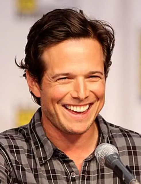 Scott Wolf - American actor