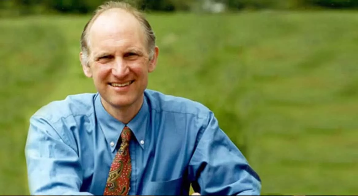 Simon Groom - British presenter