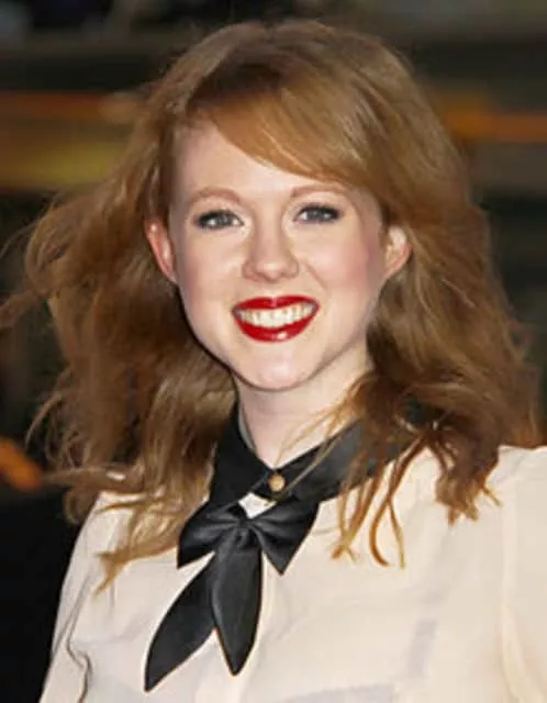 Zoe Boyle - Actress