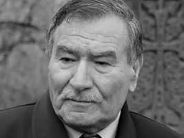 Zori Balayan - Armenian novelist