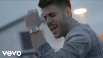 Diogo Piçarra - Portuguese singer