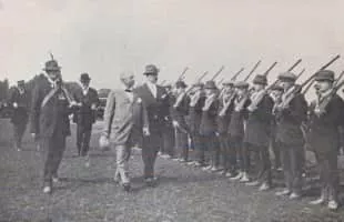 Irish Volunteers - Army