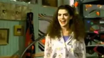 The Princess Diaries - 2001 ‧ Romance/Comedy ‧ 1h 55m