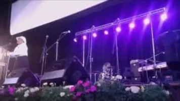 Lorraine Klaasen - Singer