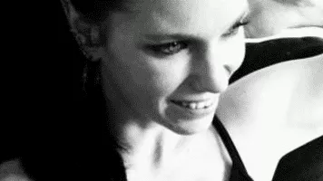 Manda Ophuis - Dutch singer