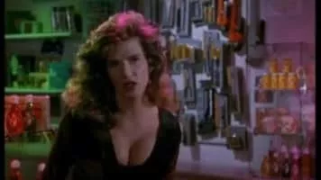 The Naked Gun 2½: The Smell of Fear - 1991 ‧ Parody film/Crime ‧ 1h 25m