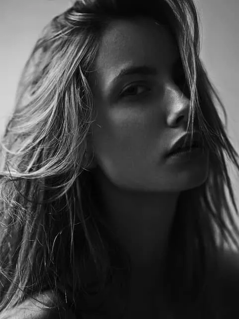 Ester Satorova - Model