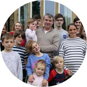 21 Kids and CountingSince 2019 - TV program