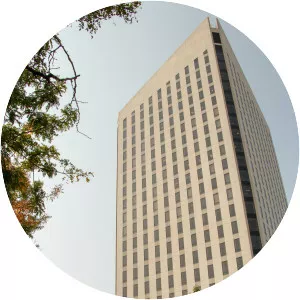 250 Douglas Place - Building in Wichita, Kansas