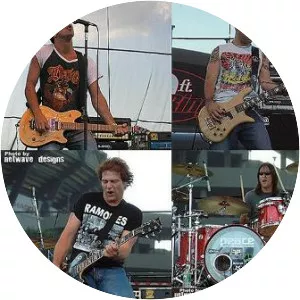 40 Ft. Ringo - Musical group