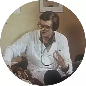 4:0 in favor of Tanya - 1983 ‧ Comedy/Family ‧ 1h 31m