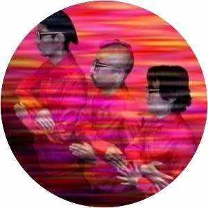 4-D mode1 - Musical group