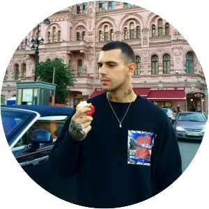 4eu3 - Musical artist