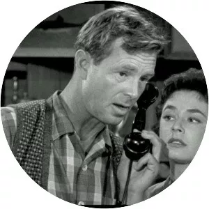 5 Steps to Danger - 1957 ‧ Thriller/Action ‧ 1h 21m