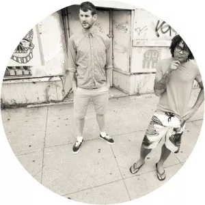 5kinandBone5 - Musical group