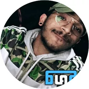 7ARI - Musical artist