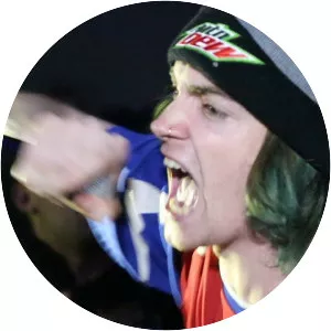 93FEETOFSMOKE - Musical artist