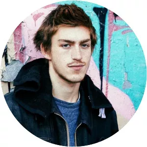 96 Back - Musical artist