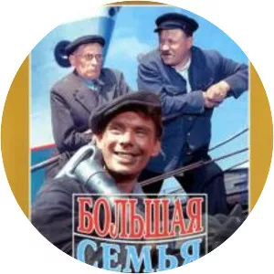 A Big Family - 1954 ‧ Drama ‧ 1h 48m