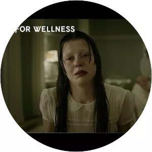 A Cure for Wellness - 2016 ‧ Drama/Fantasy ‧ 2h 26m