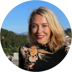 A Place in the Sun: Summer Sun - TV program