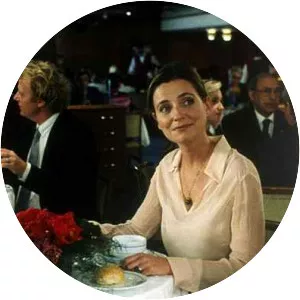 A Talking Picture - 2003 ‧ Drama/Comedy-drama ‧ 1h 36m