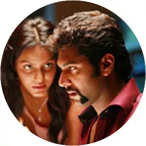 Aadhi Bhagavan - 2013 ‧ Action/Romance ‧ 2h 40m