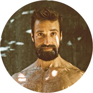 Aaron Alexander photograph