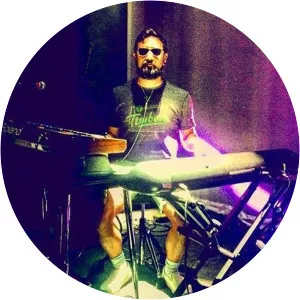 Aaron Arntz - Musical artist