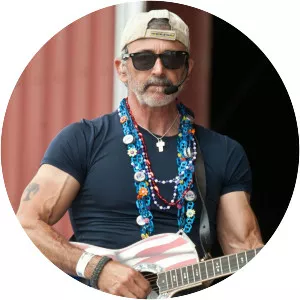 Aaron Tippin