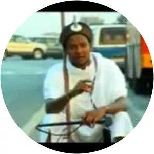 Abbush Zallaqaa - Musical artist