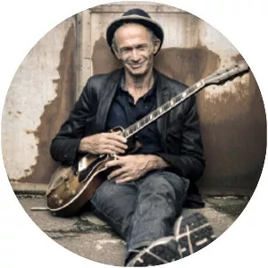 Abi Wallenstein - Musical artist