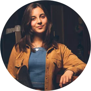 Abril Saurí - Musical artist