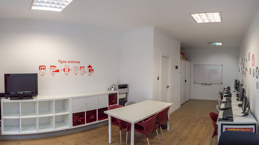 Academia Doble Click - Computer training school in A Coruna, Spain