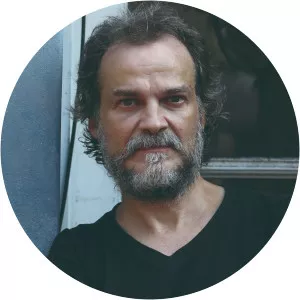 Acho Estol - Musician