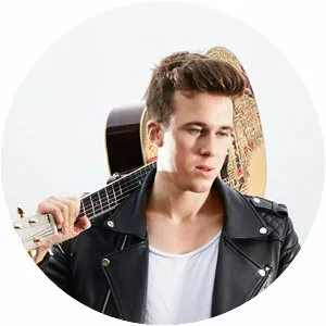 Adam Englund photograph