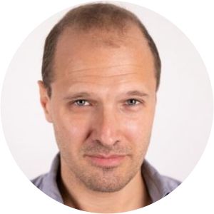 Adam Kolozsi photograph