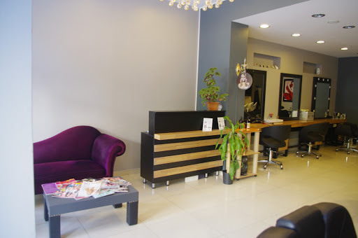 Ademkara hairdresser unisex