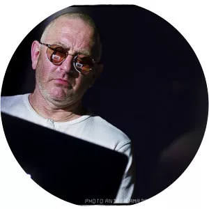 Adi Newton - Musical artist