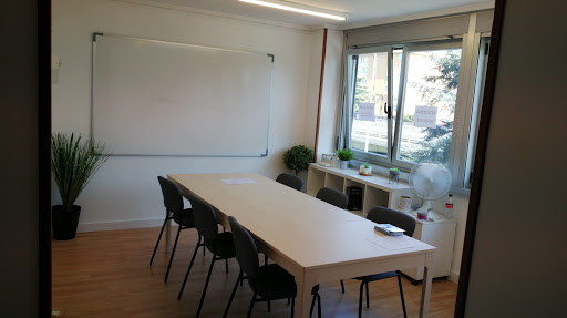 Adiante - Tutoring service in A Coruna, Spain